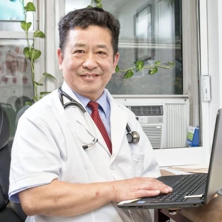 莫声杰 医生头像